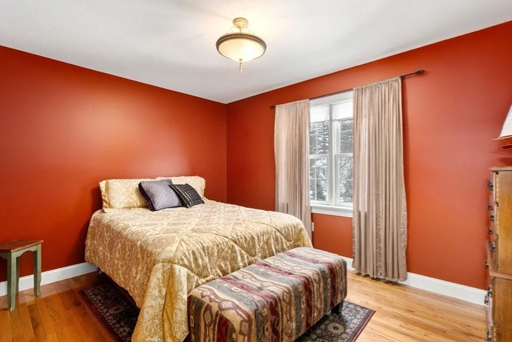 Photo of 18 Lexington Cir