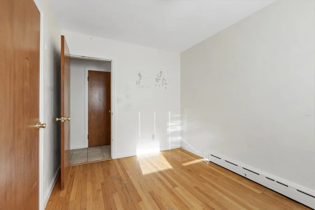 Photo of 150 Gilbert St
