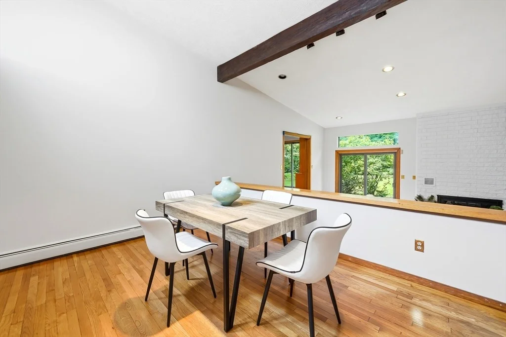 Photo of 6 Angier Rd