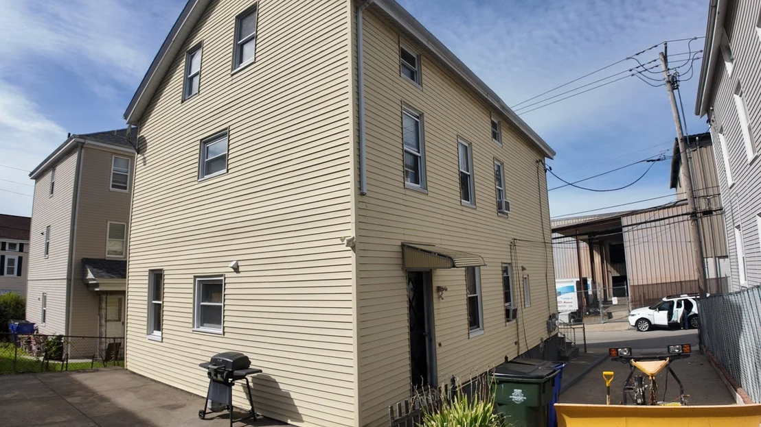 Photo of 211 Wiliam