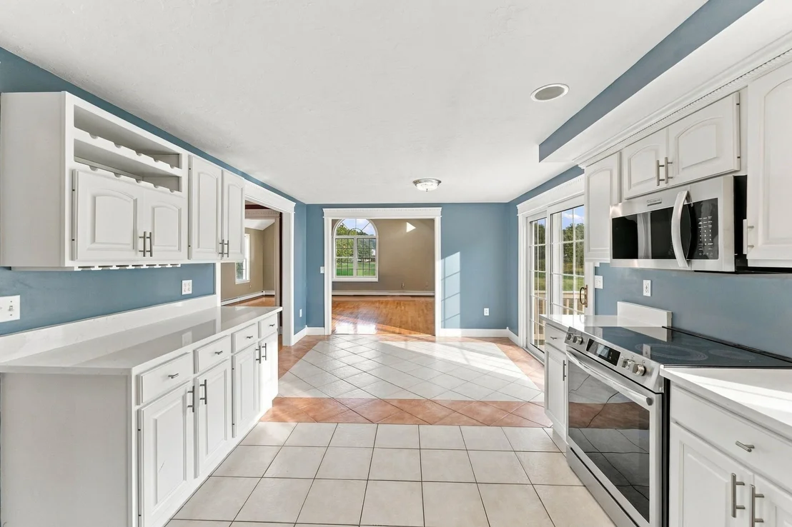 Photo of 27 Charles Ave