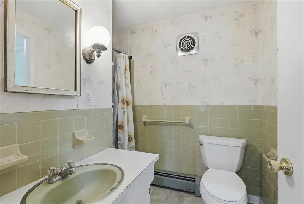 Photo of 28 Surrey Rd