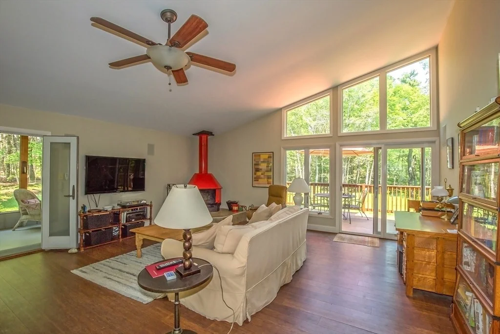 Photo of 265 Fox Den Rd
