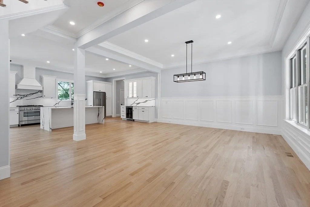 Photo of 786 Main St