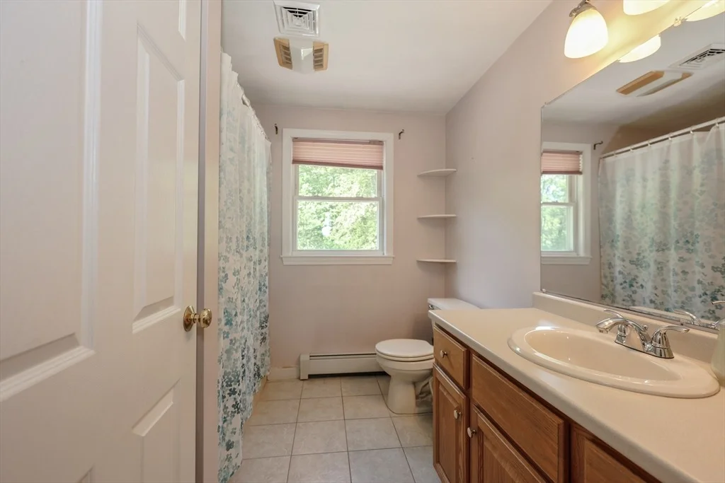 Photo of 13 Deerfield Dr