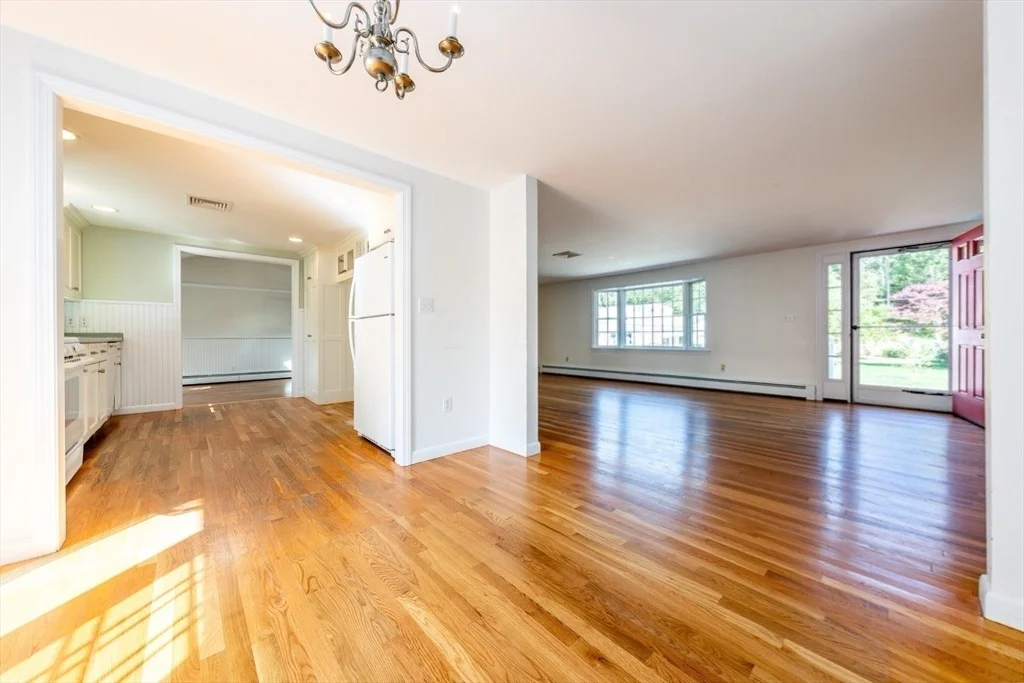 Photo of 21 Wilton Dr