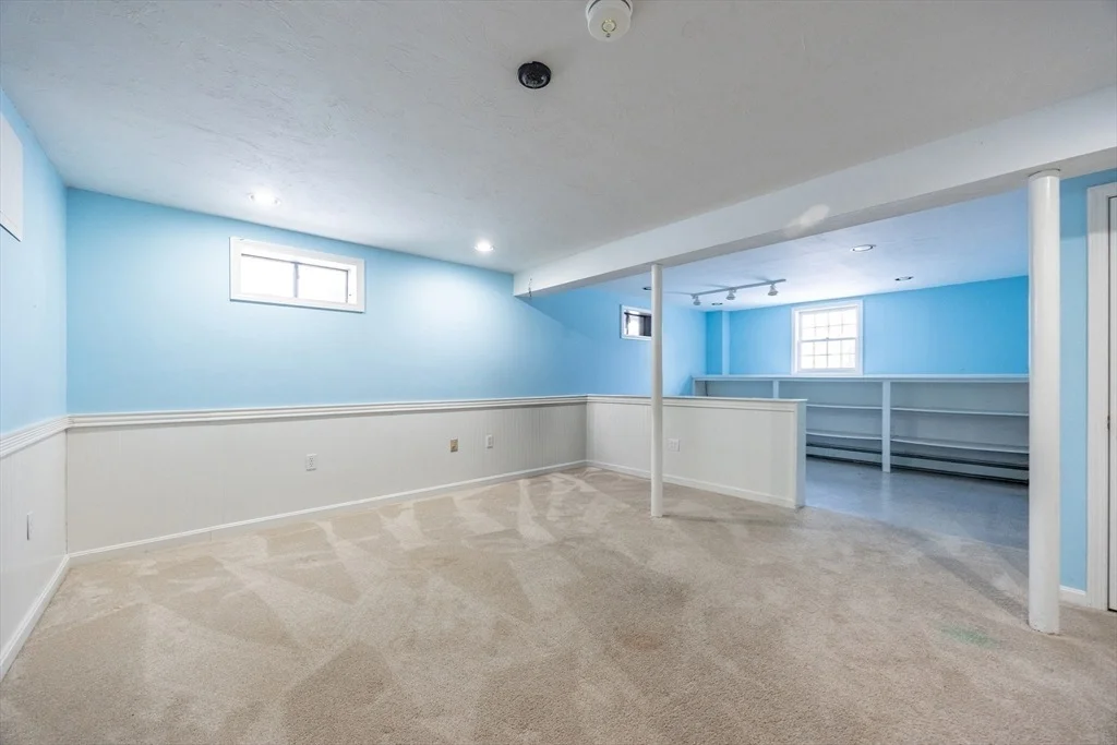 Photo of 7 Lone Oak Circle