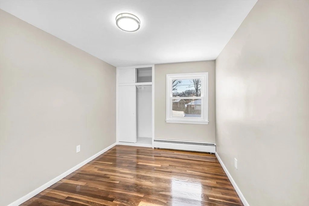 Photo of 32 Debra Dr