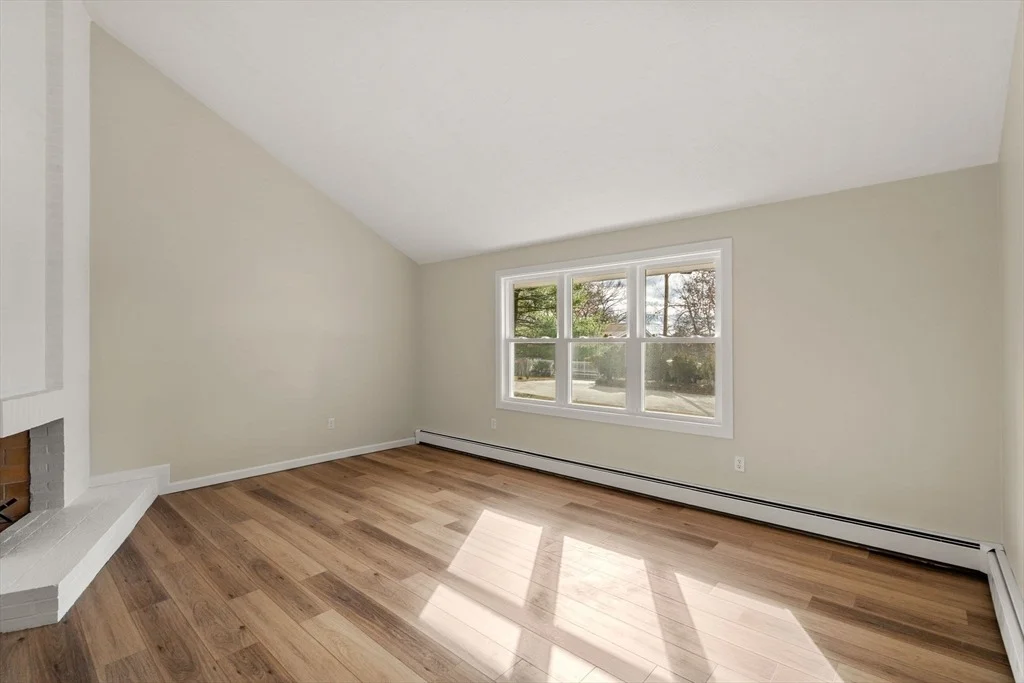 Photo of 9 Scenic Ave