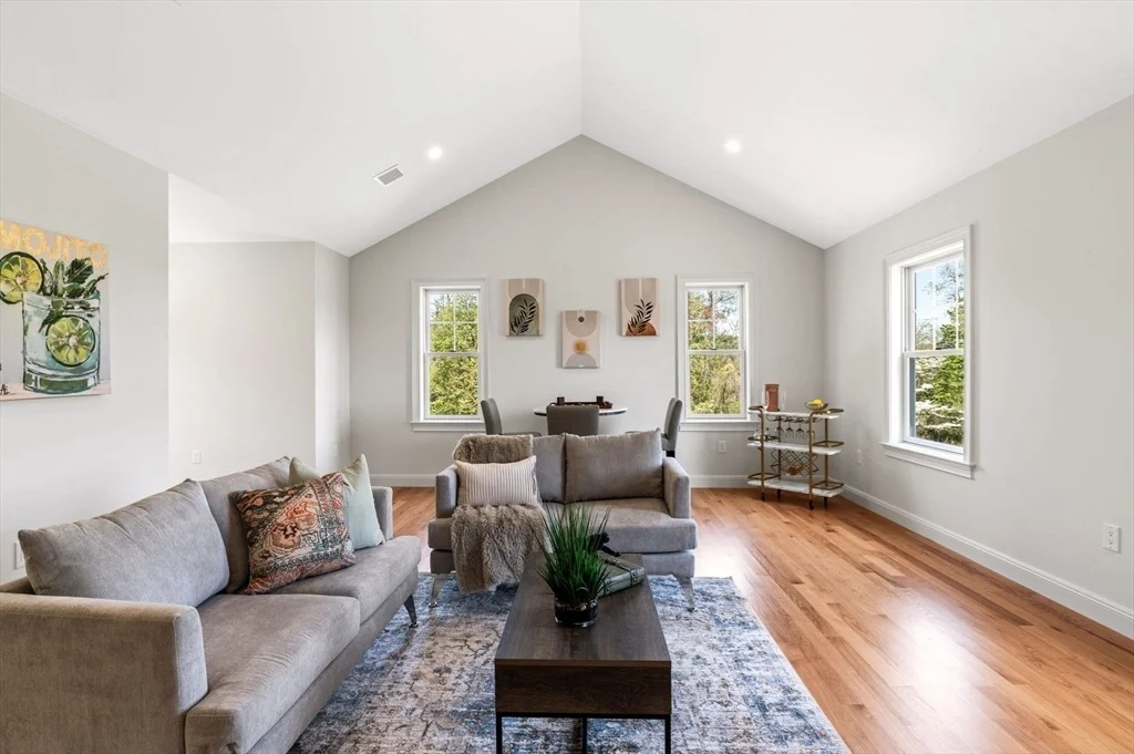 Photo of 333 Perkins Row