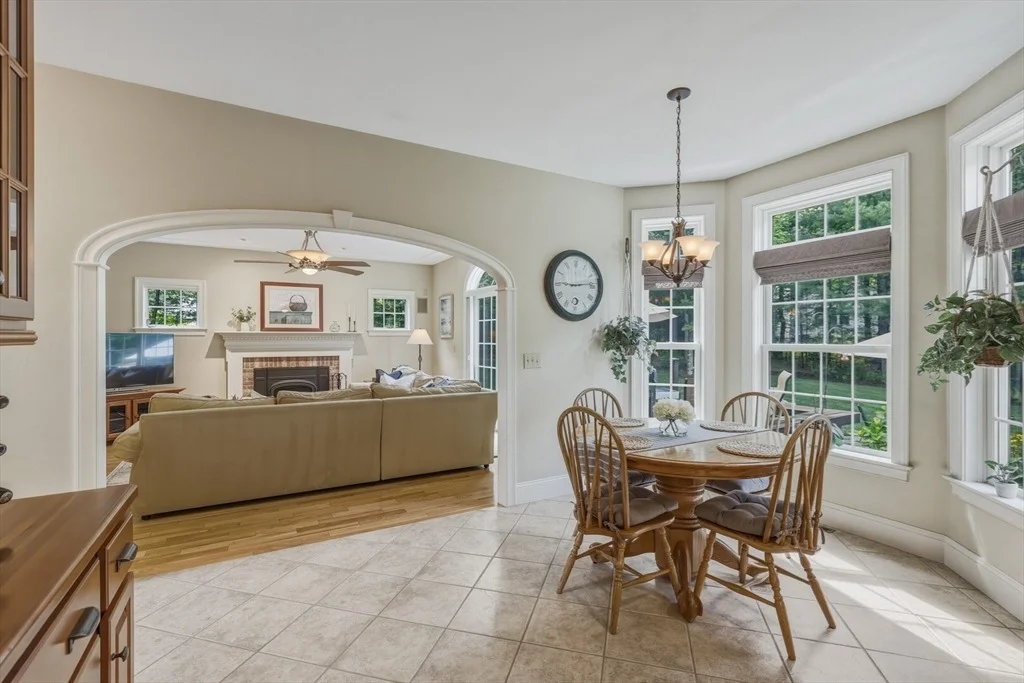Photo of 2 Bayberry Ln