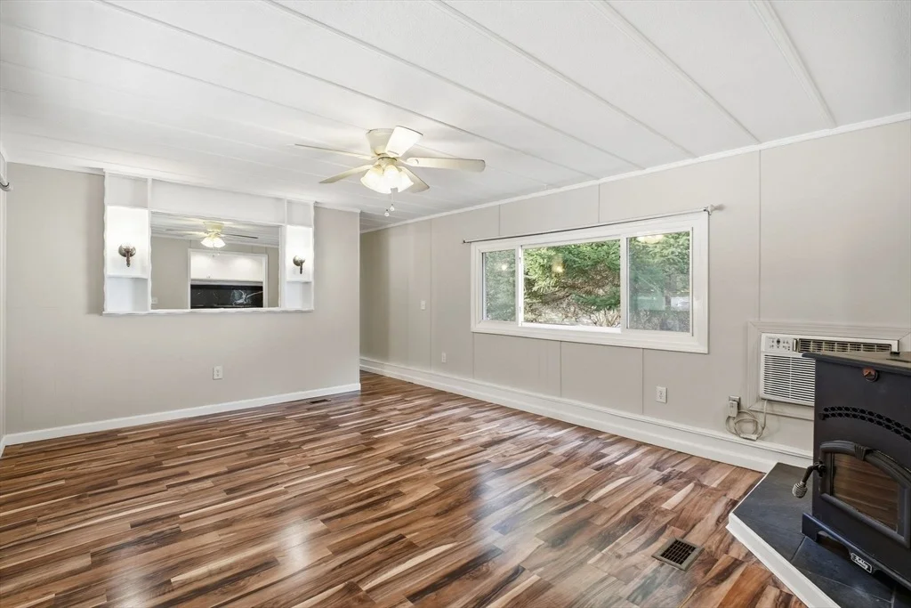Photo of 1 Willow Circle
