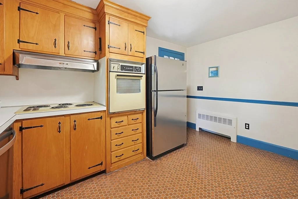 Photo of 281 Scott Rd