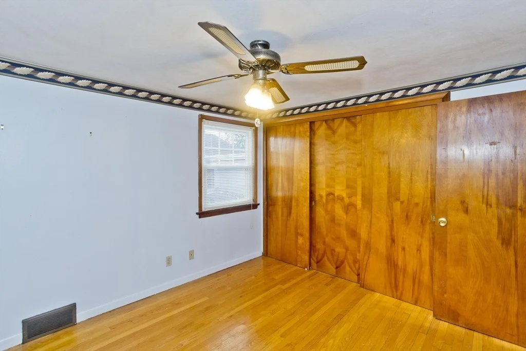 Photo of 185 East St