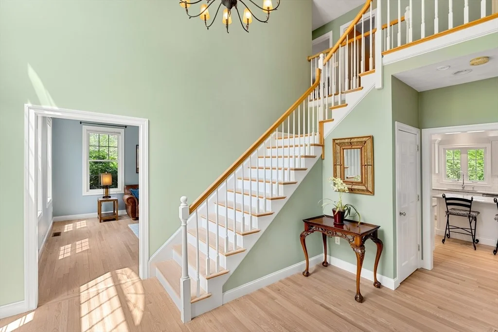 Photo of 10 Yankee Way