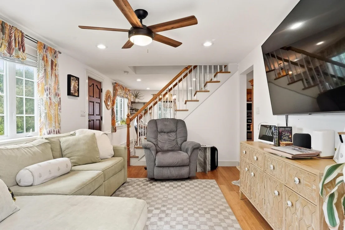 Photo of 40 Rossi St