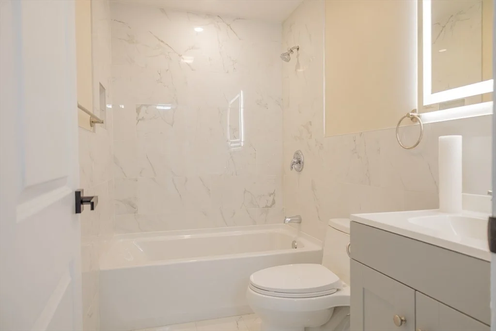 Photo of 72 Laurel Dr