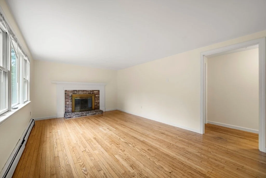 Photo of 311 Cotuit Rd