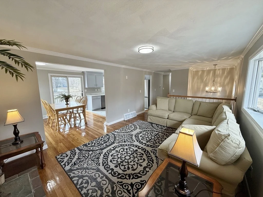 Photo of 105 Duncan Rd