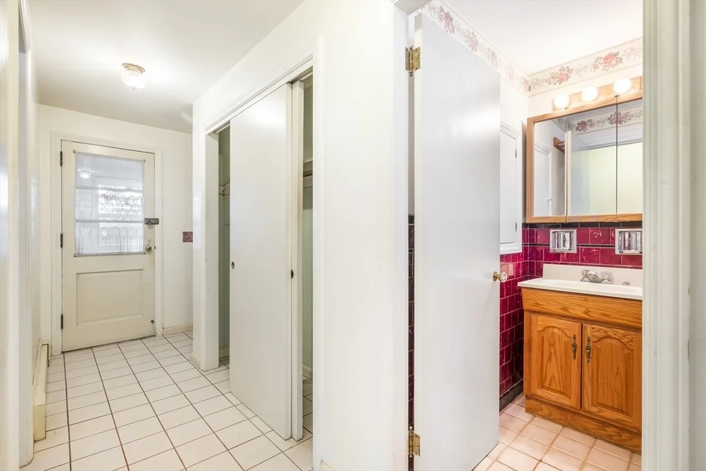 Photo of 45 Indian Hill Rd
