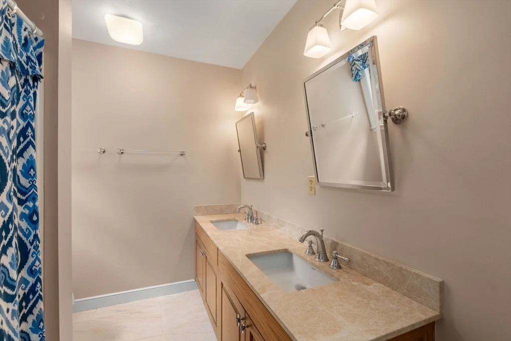 Photo of 8 Pleasant Street