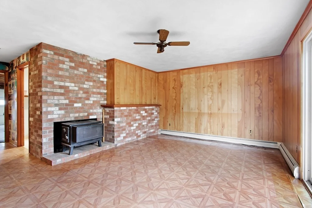 Photo of 12 Dix Rd