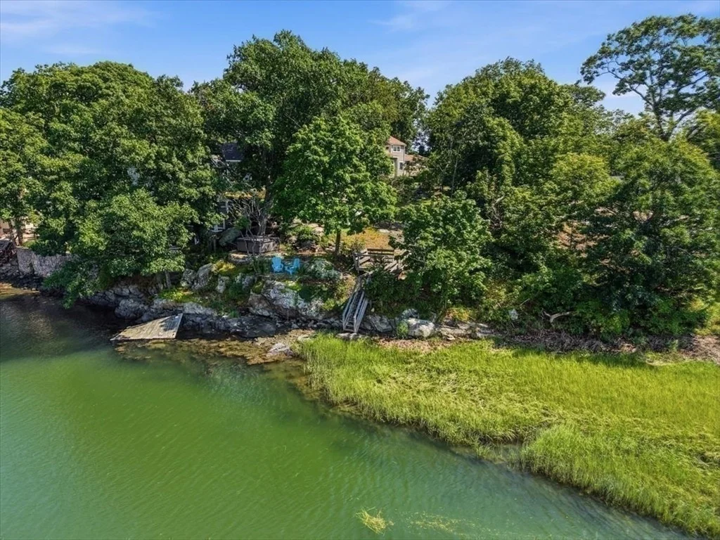 Photo of 36 Bonnie Brier Circle