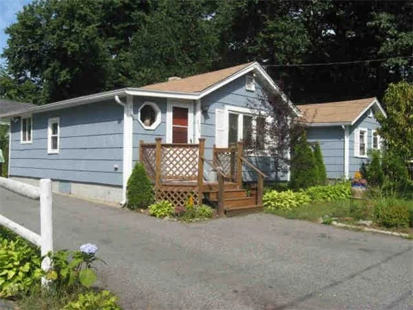 Photo of 298 Lawrence Road