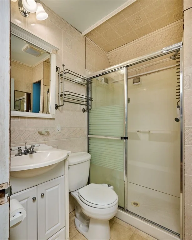 Photo of 5 Lownds Ave