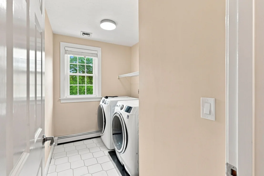 Photo of 154 Old Spring St