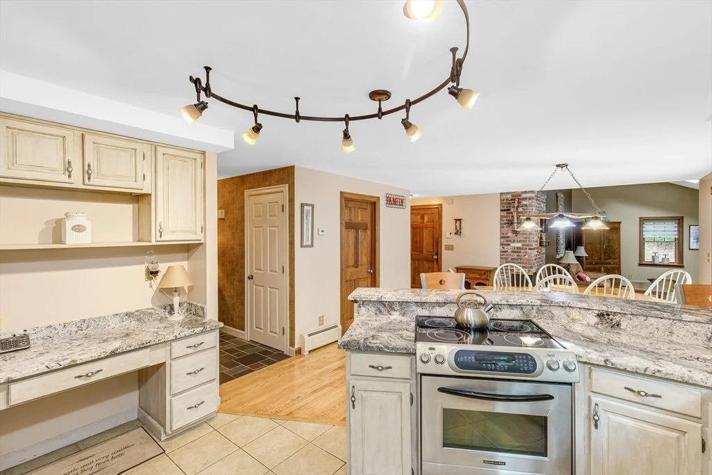 Photo of 156 Newbury Rd