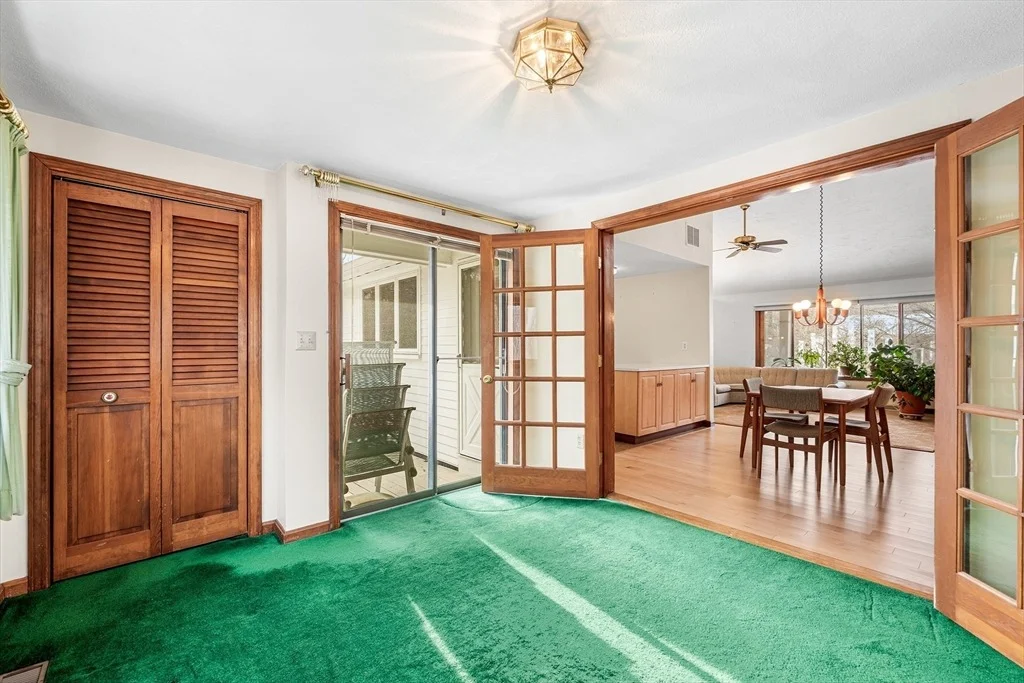 Photo of 90 Sunnyside Ave