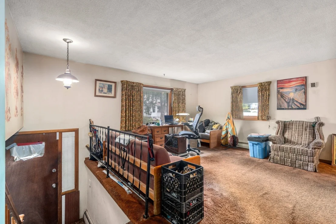 Photo of 10 Everett St