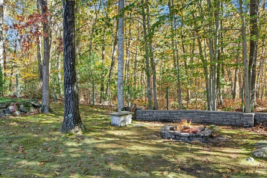 Photo of 266 Willowgate Rise