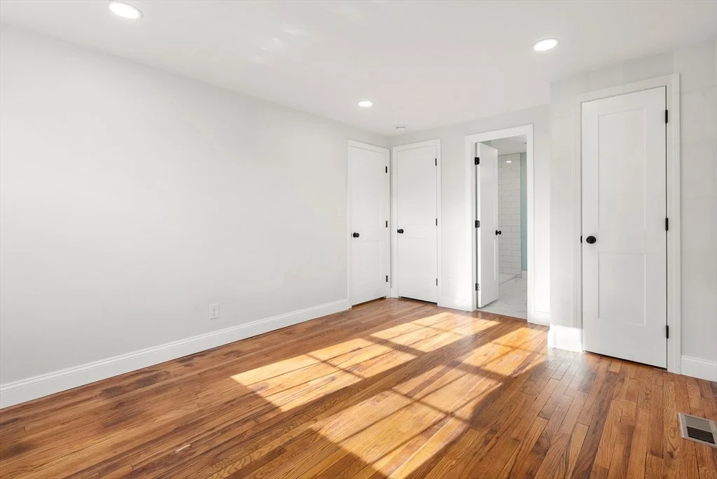 Photo of 48 Beeler Avenue