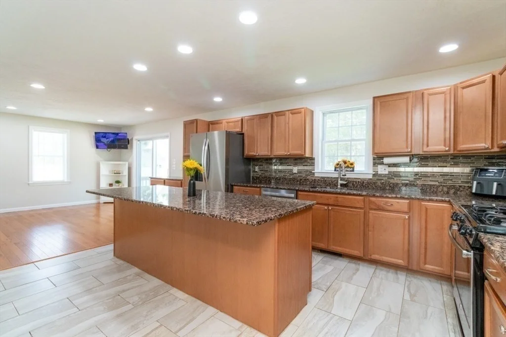 Photo of 264 Charge Pond Rd
