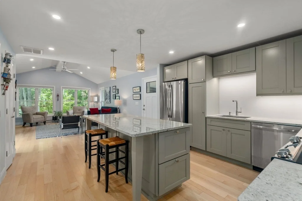 Photo of 16 Maybury Rd