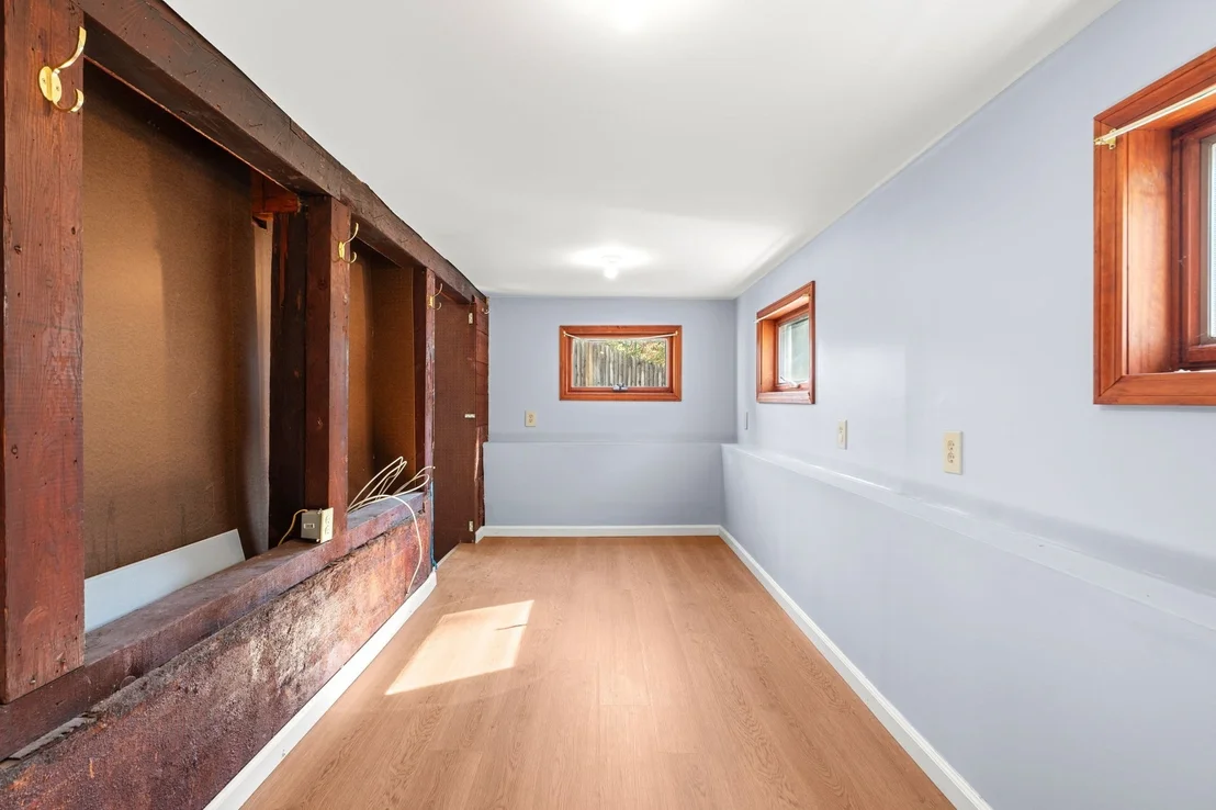 Photo of 222 Sprague St