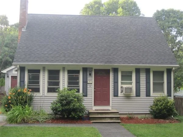 Photo of 136 Curtis Ave