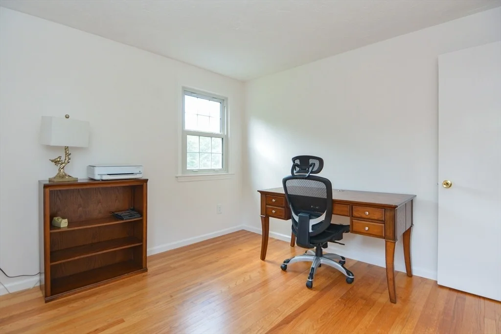 Photo of 6 Thayer Rd