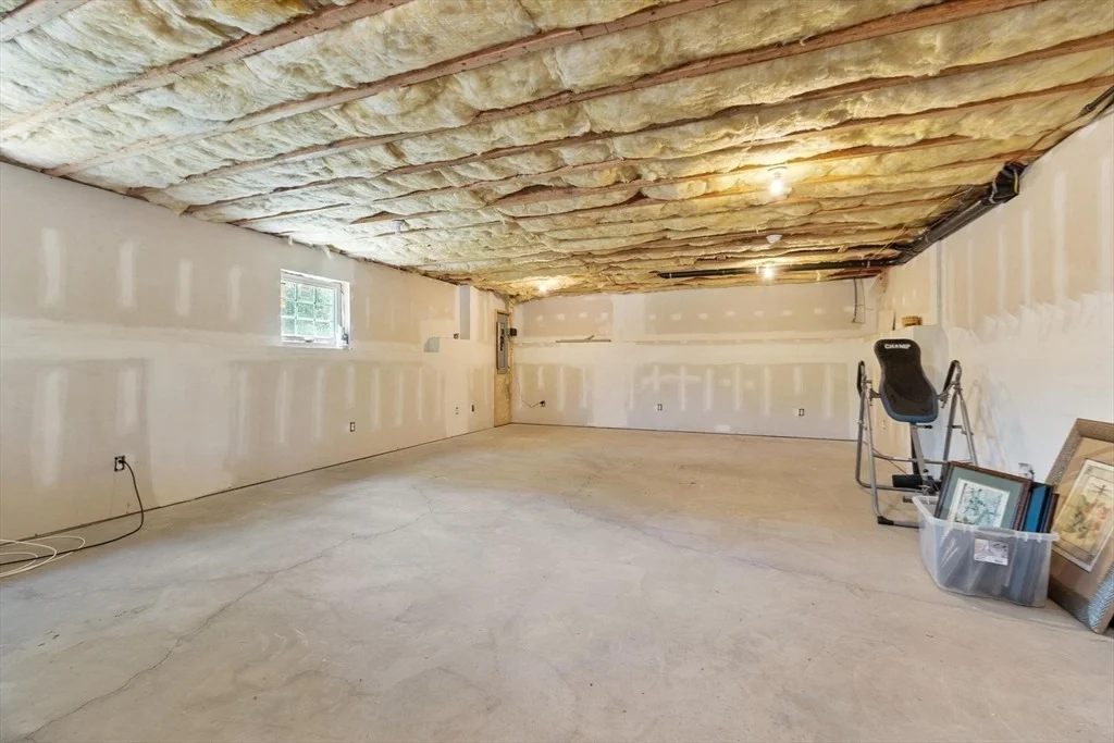 Photo of 165 Hockanum Road