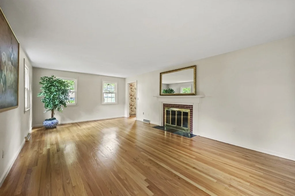 Photo of 92 Morningside Dr