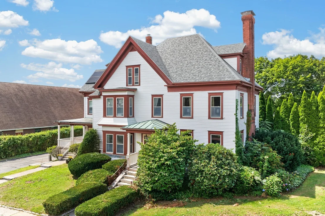 Photo of 141 Chestnut St