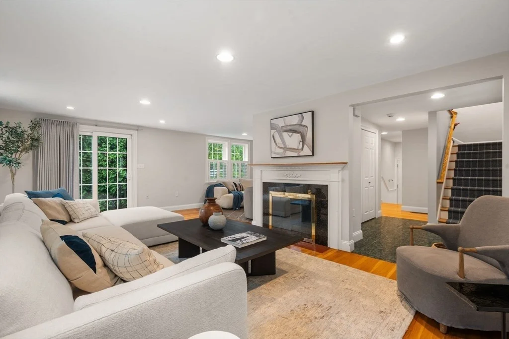 Photo of 155 Oak Street
