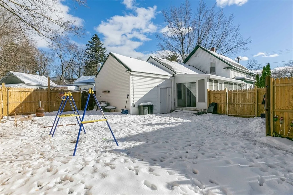 Photo of 576 Crescent St