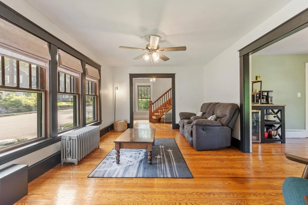 Photo of 147 Wallingford Ave