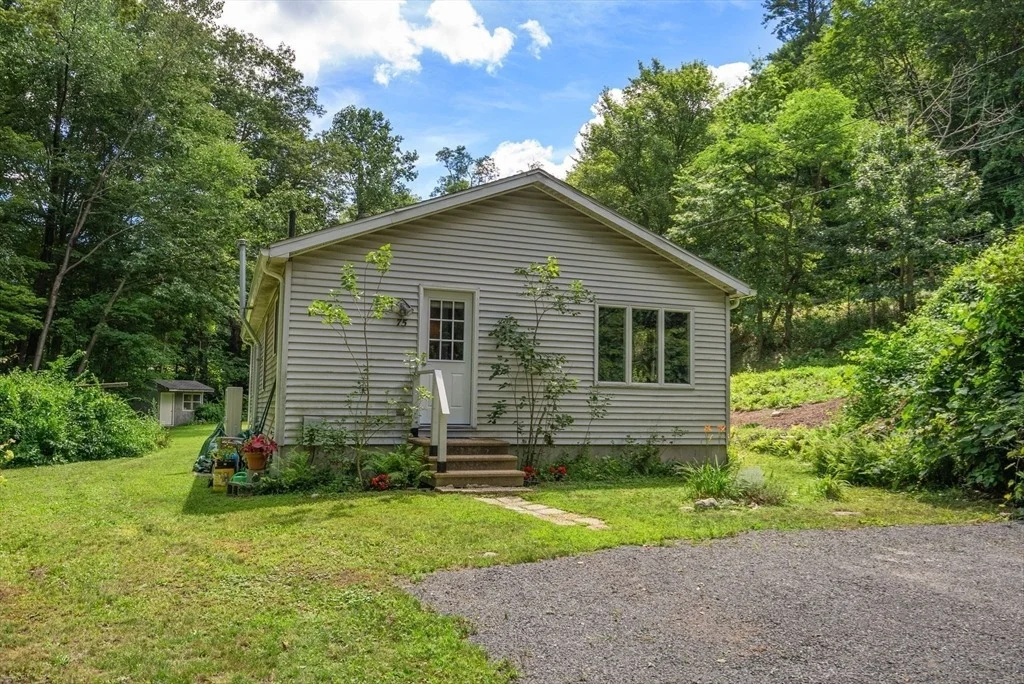 Photo of 75 Laurel Rd