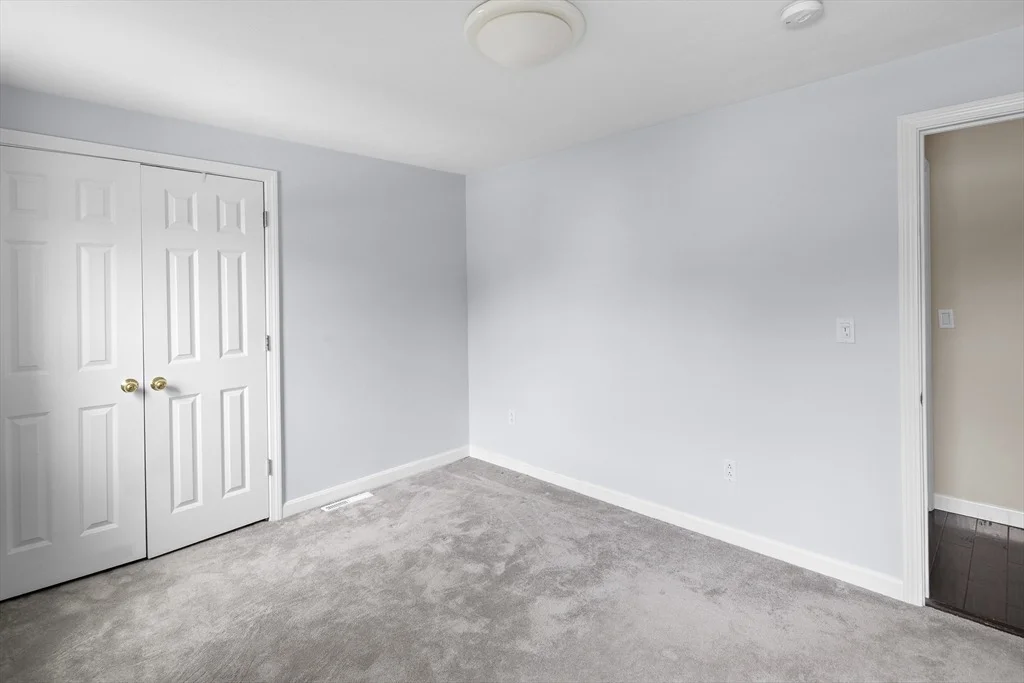Photo of 40 Brewster Dr