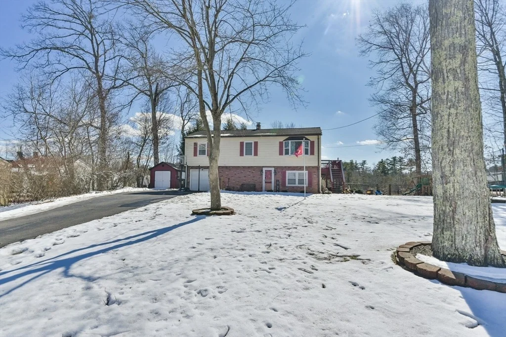 Photo of 120 Lakeside Ave