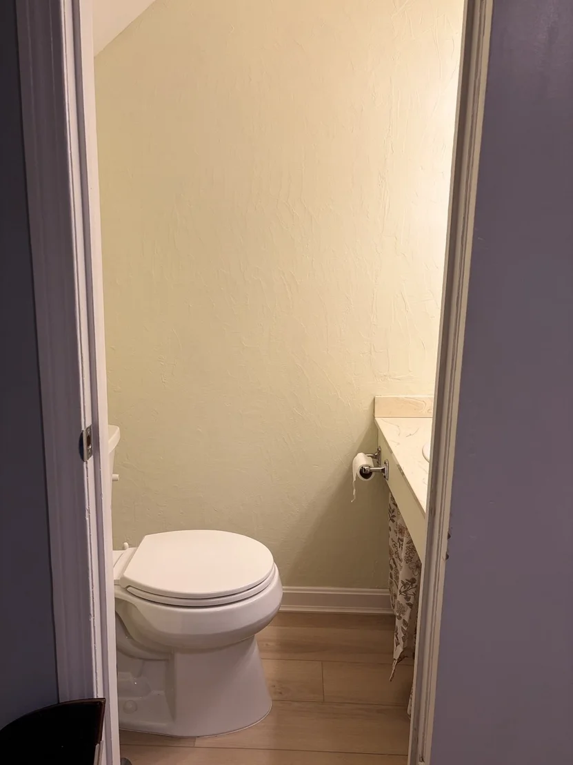Photo of Unit 1008 at 1008 Windsor Drive